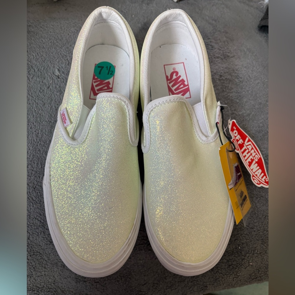 Women’s slip on shoes